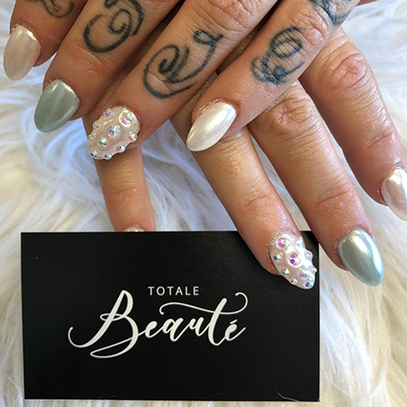 Total-extensions-services-salon-pose-d'ongle Total-extensions-services-salon-pose-d'ongle